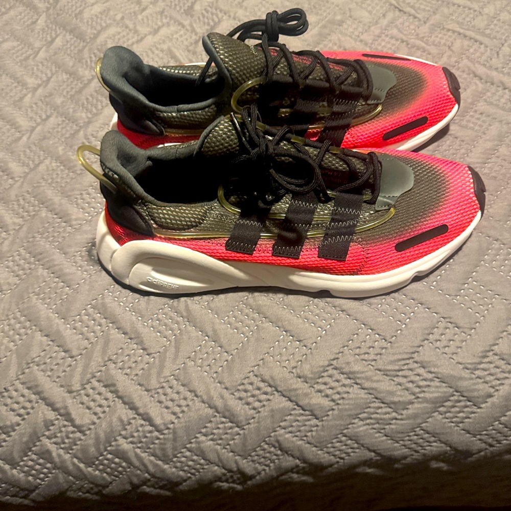 Brand new adidas size 10 no box but in perfect condition